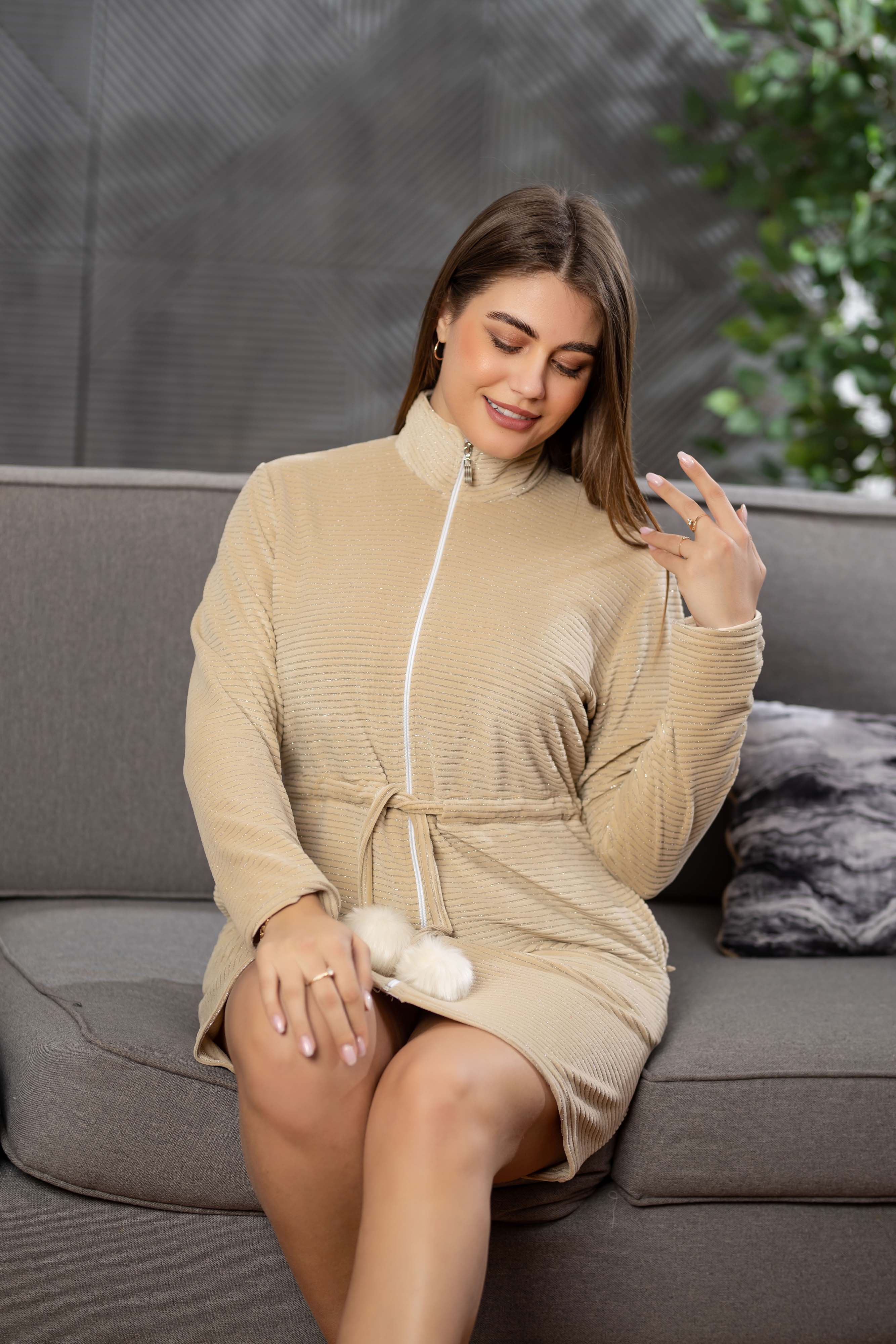 فستان قصير مخملي قطعة واحدة