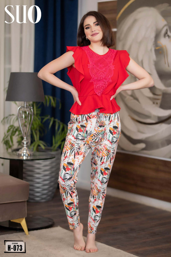 Pijama Set that Includes a Top